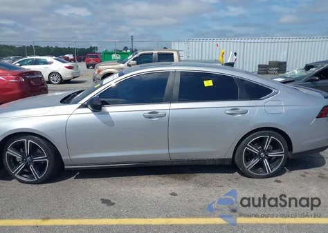 2024 Honda Accord Hybrid Sport z USA, uszkodzony, nr VIN 1HGCY2F5XRA051406